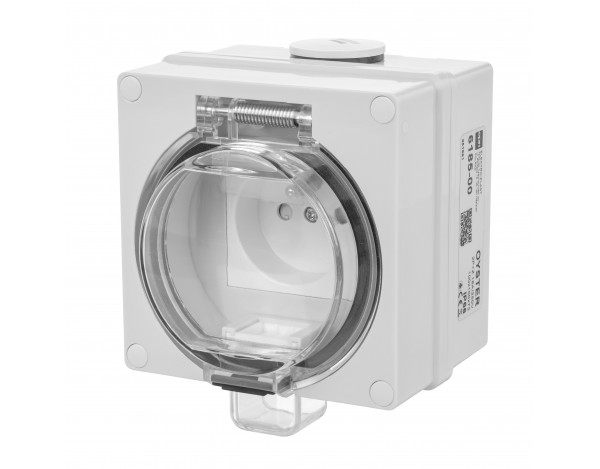 OYSTER™ 2P+Z 16A 250V 100x100x73